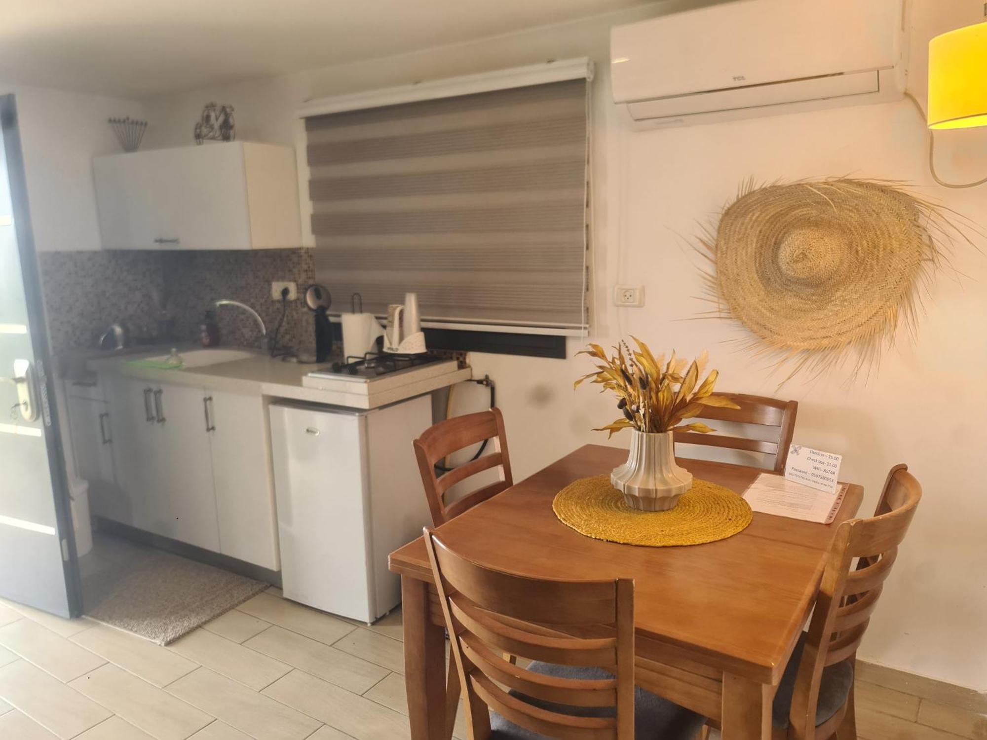 Ronit'S Place Daire Kiryat Shmona Oda fotoğraf